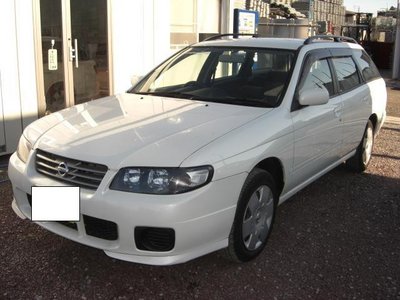 2001_nissan_avenir_w11_2004_1.jpg