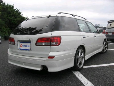 nissan_avenir_w11_1999_2.jpg